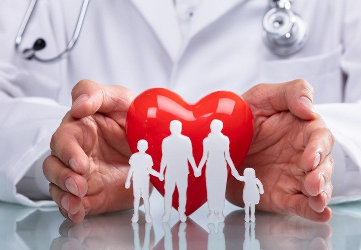 Family Health Insurance vs Individual – Kaunsa Behtar